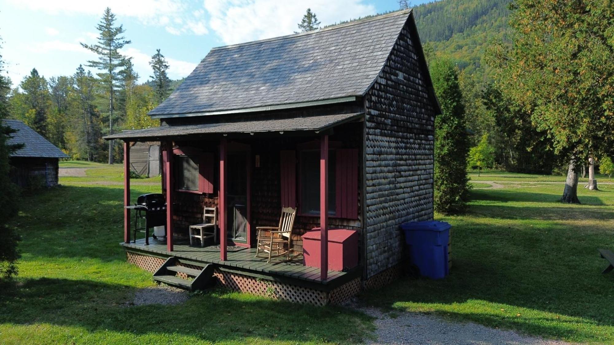 Riviere Petit Saguenay Villa Exterior photo